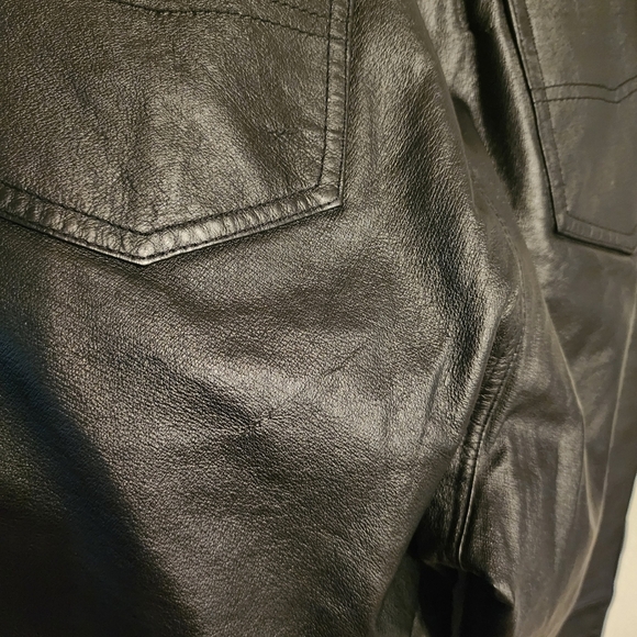Vintage Newport News Black Leather Pants Size 12 Petite (Spot At Bottom) - Picture 10 of 16